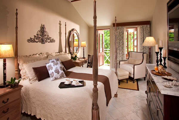 Sandals Halcyon Beach